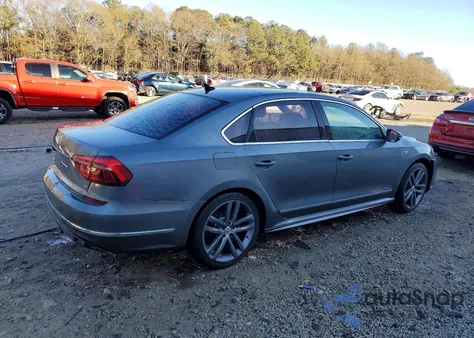 2017 Volkswagen Passat R-Line z USA, uszkodzony, nr VIN 1VWDT7A31HC061763